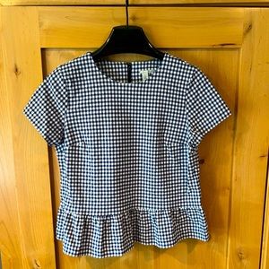 Halogen short sleeve navy and white gingham peplum top, size medium